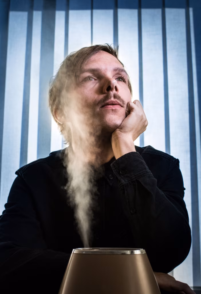 PERSONA GRATA SANDER JOON