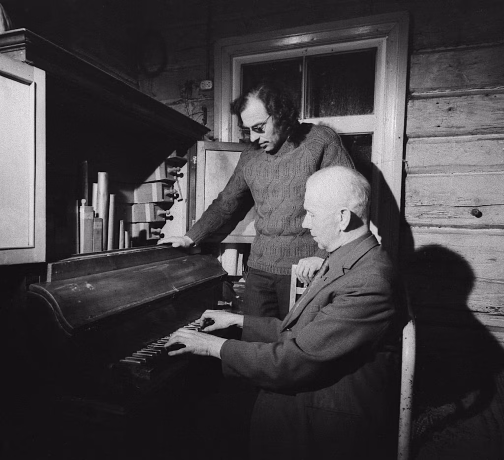 ENN SÄDE FOTOALBUM 19. Neulandi ja Säde orelifilmide kirev pakett ja saatus