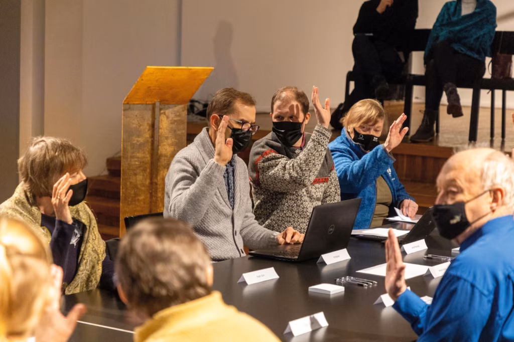 PEEGELDUSI PAIDE TEATRIST