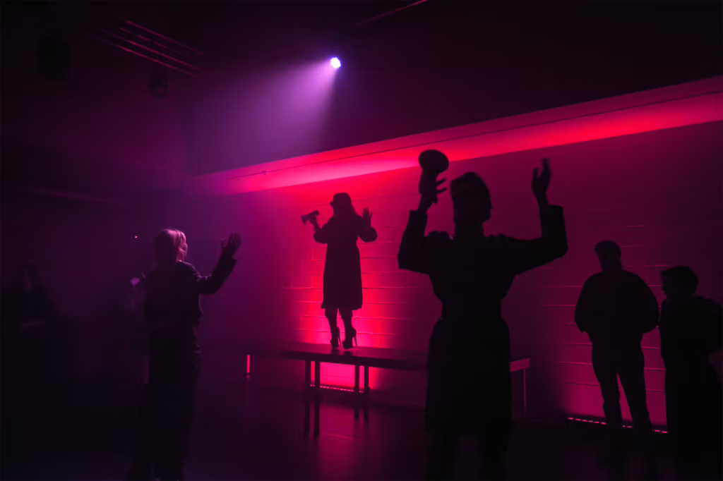 SÕLTUMATU TANTS TARTUS