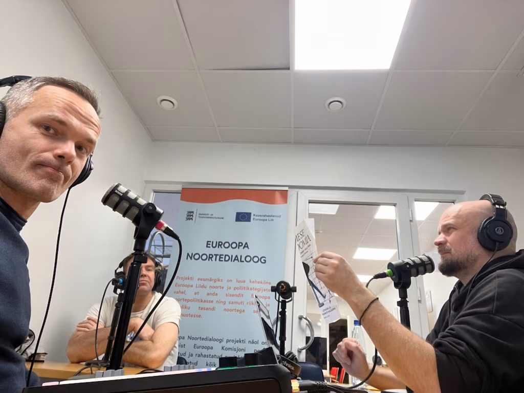 TEATRIVAHT. &bdquo;Inimese anatoomia&rdquo; ja &bdquo;Kollane tapeet&rdquo;