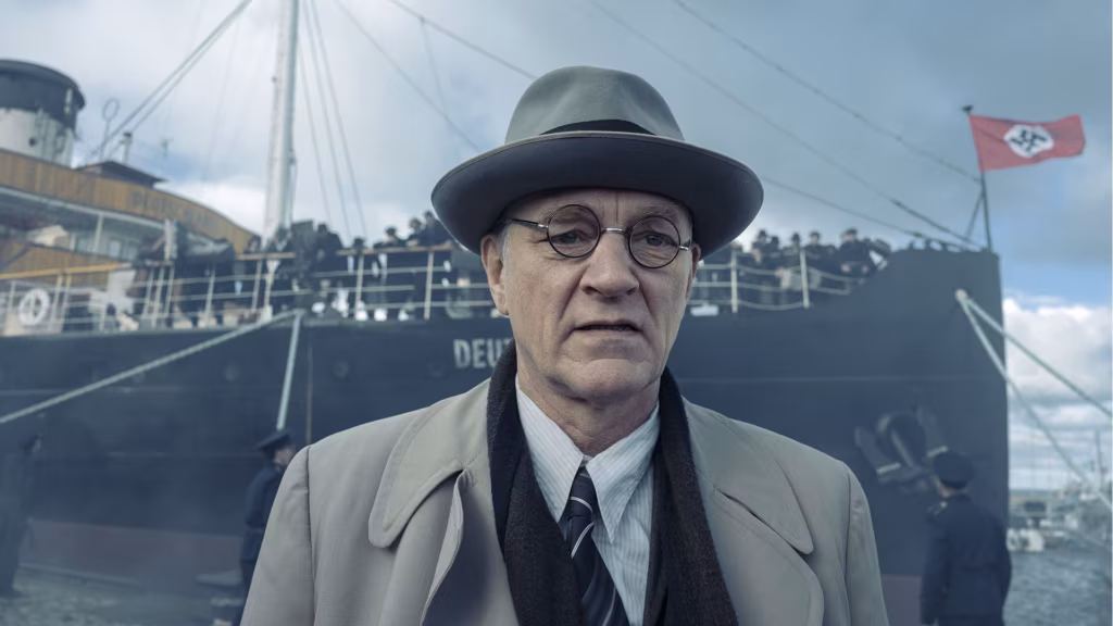 Pöff Ei Koskaan Yksin