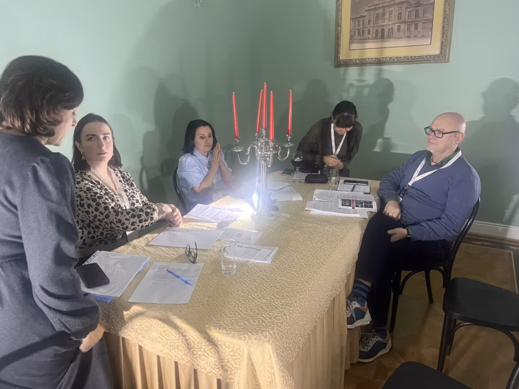 Zürii Peab Akulampide Valgel Laureaatide Valimise Koosolekut Foto Meelis Oidsalu