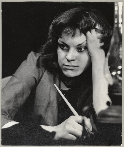 2vastab Viletsuse Komöödia Rgb