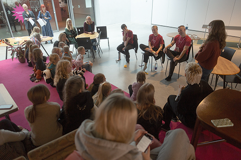 Mb3351 Dp Mc Tiger Tale 08 Rgb