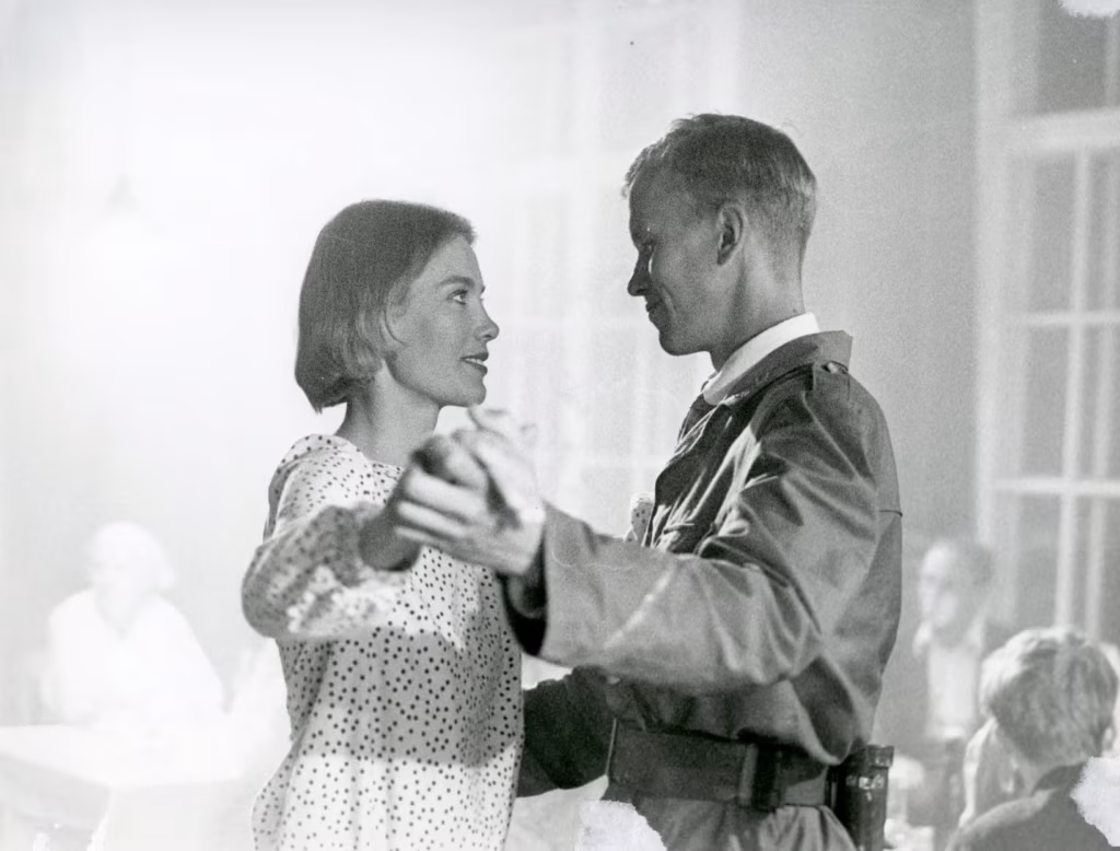 TANTSUSTSEENID EESTI FILMIDES